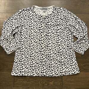 SAGHARBOR Women's Cardigan Sweater - Black & White Pebble Print, Size L